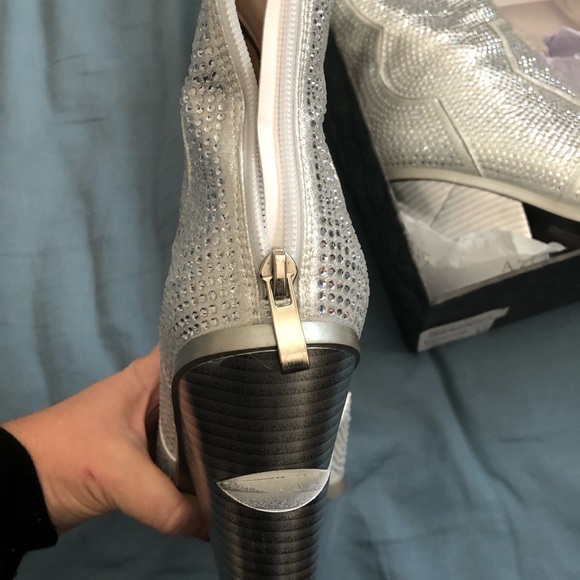 Azalea Wang rhinestone, new boots. - Picture 10 of 10